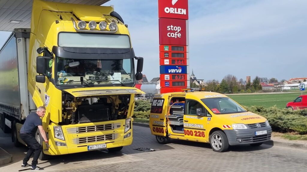 Pomoc na drodze, mobilny mechanik Opole, Jełowa, Autostrada A4. Wezwij lawetę, poproś o samochód zastępczy